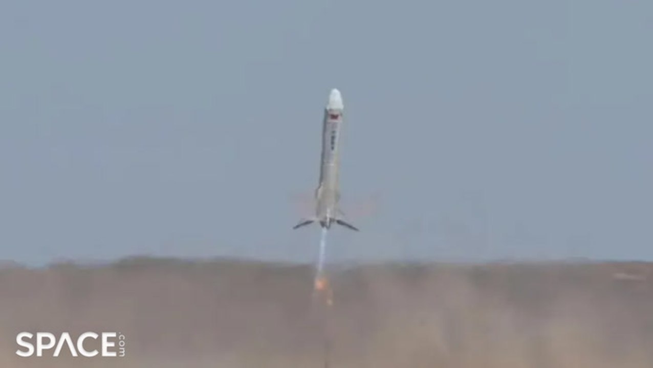 Chinese Reusable Rocket Soars 7 Miles High During Test