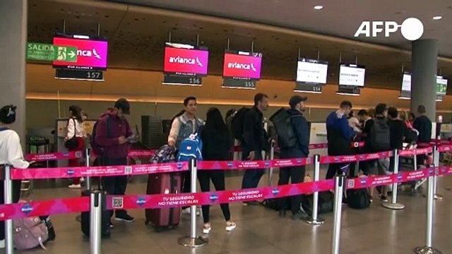 Aerolíneas en Colombia normalizan operaciones tras crisis por combustible