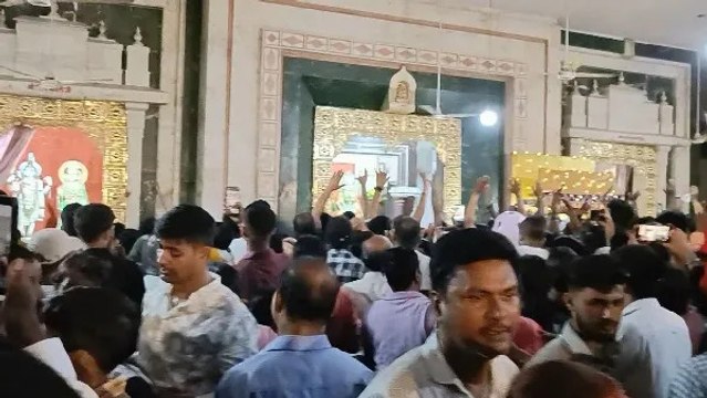 Janmashtami 2024: गोरखपुर में जन्माष्टमी की धूम, राधा- कृष्ण मंदिरों में उमड़े श्रद्धालु