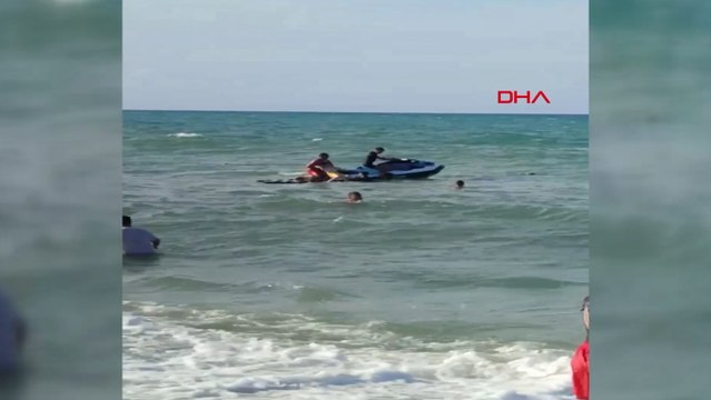 Arnavutköy'de boğulma tehlikesi geçiren çocuk son anda kurtarıldı