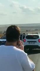 Eşini Döverek Öldürdü! Jandarmayı Görünce Boğazına Bıçak Dayadı