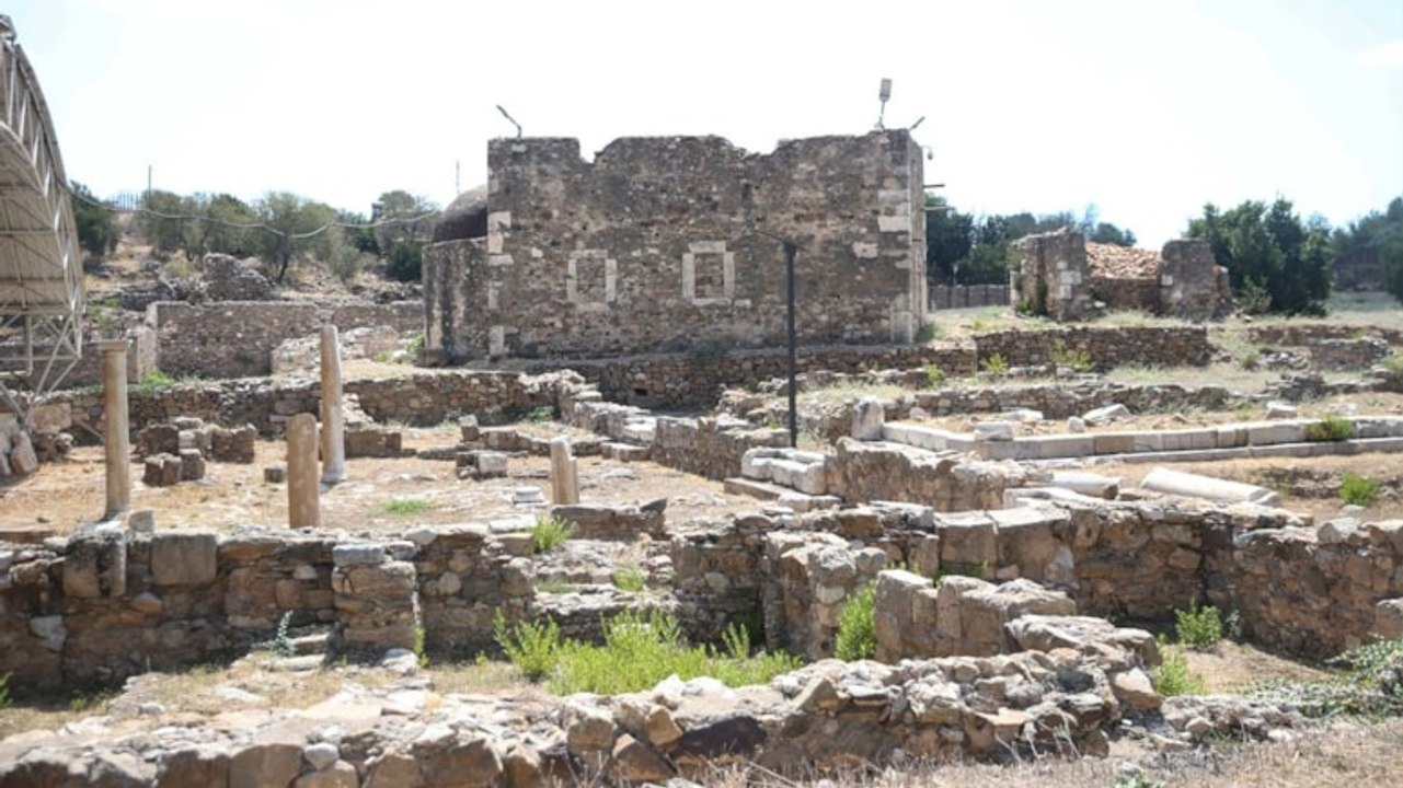 Kelenderis Antik Kenti'nde 2 bin 500 yıllık kale gün yüzüne çıkacak