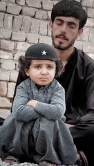 Sister of throwing dung 