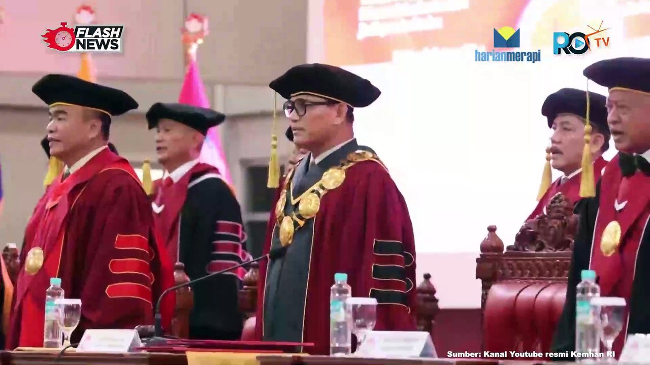 Momen Menhan Prabowo Subianto Hadiri Wisuda 425 Mahasiswa Unhan RI