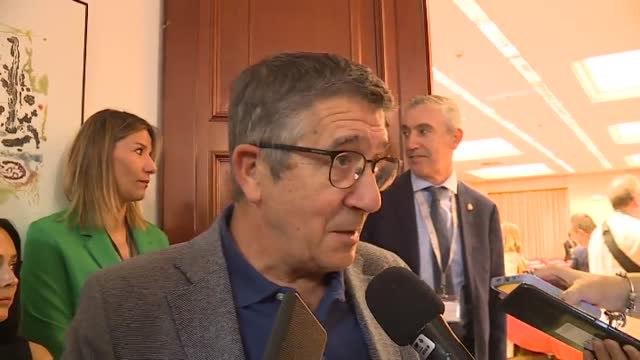 Patxi López insiste en que el acuerdo con ERC para Cataluña no es un concierto sino una financiación singular