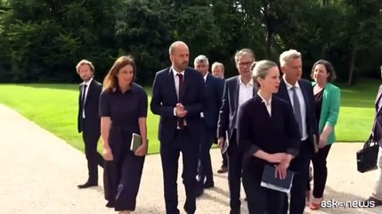 La Francia in un pantano, Macron dice no alla premier di sinistra