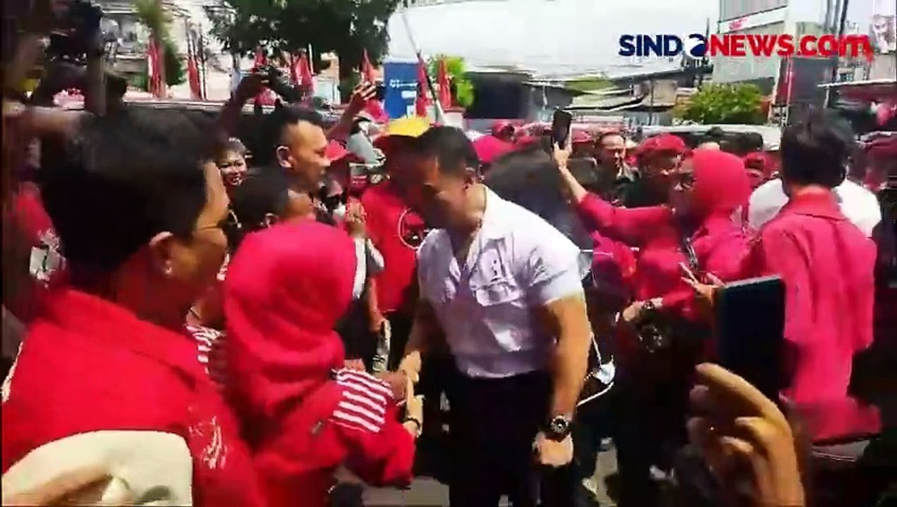Andika Perkasa-Hendrar Prihadi Daftar Pilgub Jateng ke KPU Naik Delman