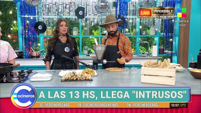 Súper CHURROS RELLENOS y bañados en chocolate