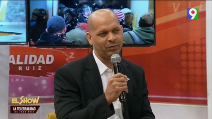 Aquilino Gonell pode construcción de calle en su comunidad Los Limones de Guayubin | ESM