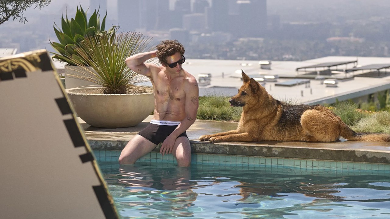 Jeremy Allen White Strips Down to His Calvins in New Calvin Klein Campaign | THR News Video