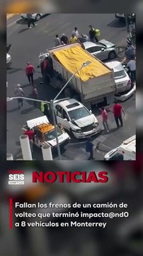 Fallan los frenos de un camion de volteo y termina impactando a 8 vehiculos en Monterrey