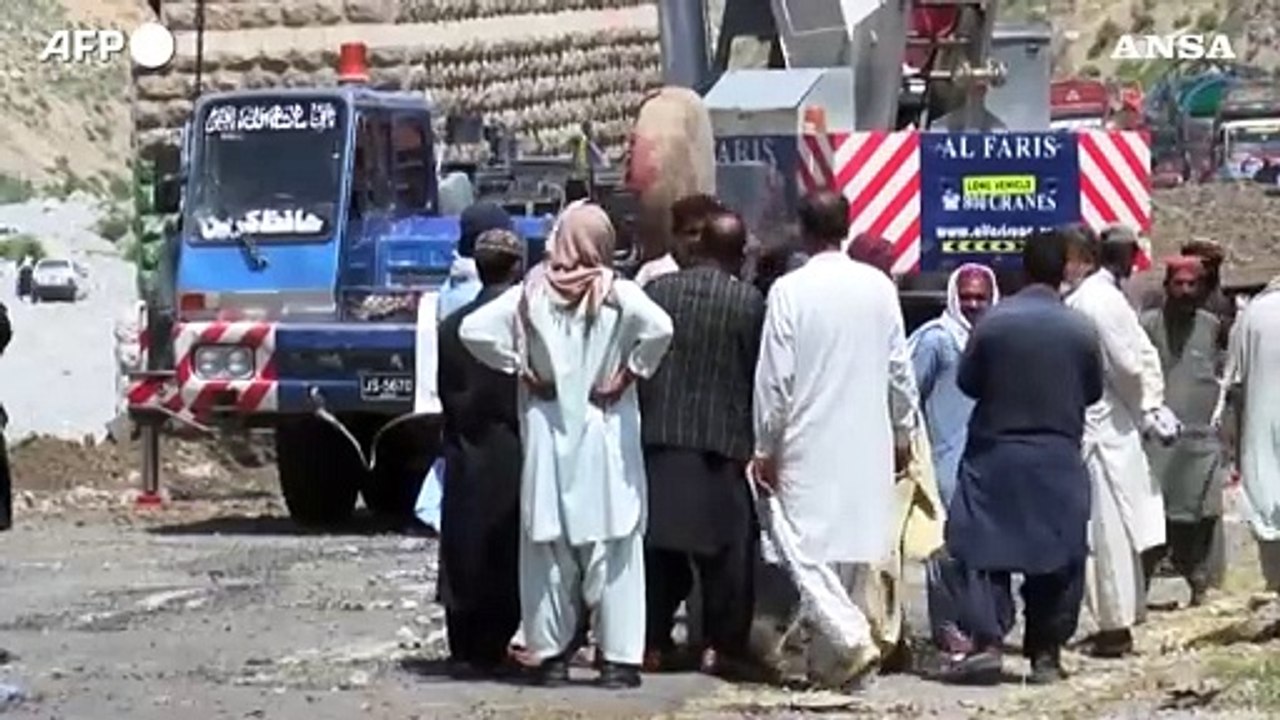 Pakistan, ponte ferroviario distrutto dopo gli attacchi separatisti