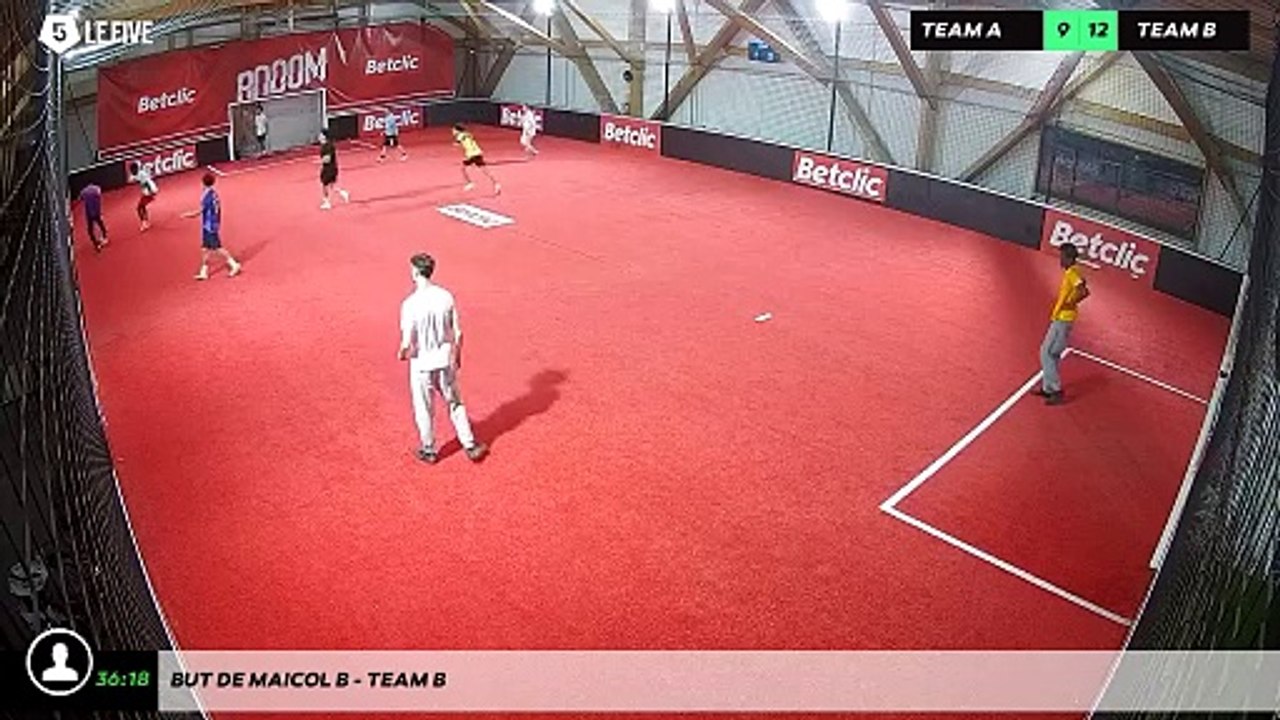 But de Maicol B - Team B