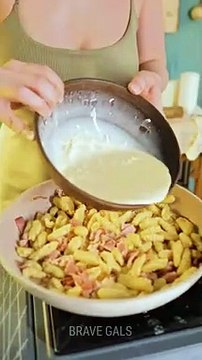 This girl is so skilled in the kitchen! Wow! ‍ #cooking #recipe #hack camping #survival #outdoor