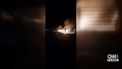 Video Haber | İsrail, hava saldırısıyla Lübnan’da kamyonları vurdu!