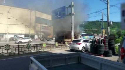 남양주 화물차 화재...한때 전차로 통제로 정체 / YTN