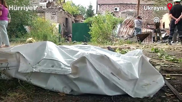 Rusya'nın Ukrayna'da Zaporijya bölgesine düzenlediği saldırıda 3 kişi öldü