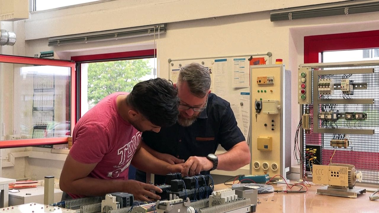 Sachsen: Wie Chemnitz Geflüchtete in Jobs holt