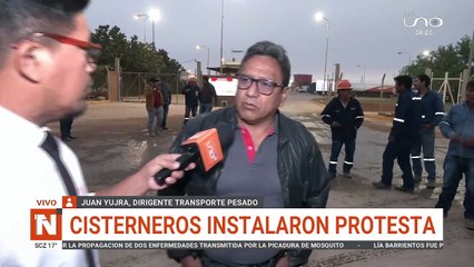 SCZ VIDEO CISTERNEROS INSTALAN PROTESTA EN LA REFINERIA DE YPFB