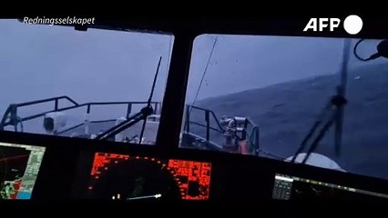 Mulher morre em naufrágio de réplica de barco viking na Noruega