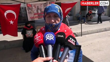 Annelerin evlat nöbeti devam ediyor