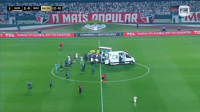 Uruguaylı Futbolcu Juan Izquierdo Sahada Kalp Krizi Geçirerek Hayatını Kaybetti!