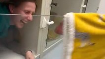 Aggressive cat turns out to be a friend's prank, leaving vet in laughter
