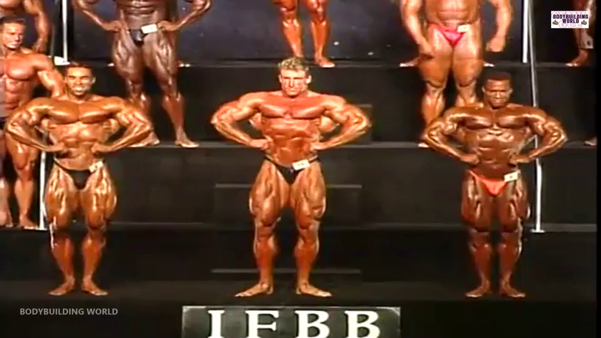 ⁣Comparisons - Mr. Olympia 1992