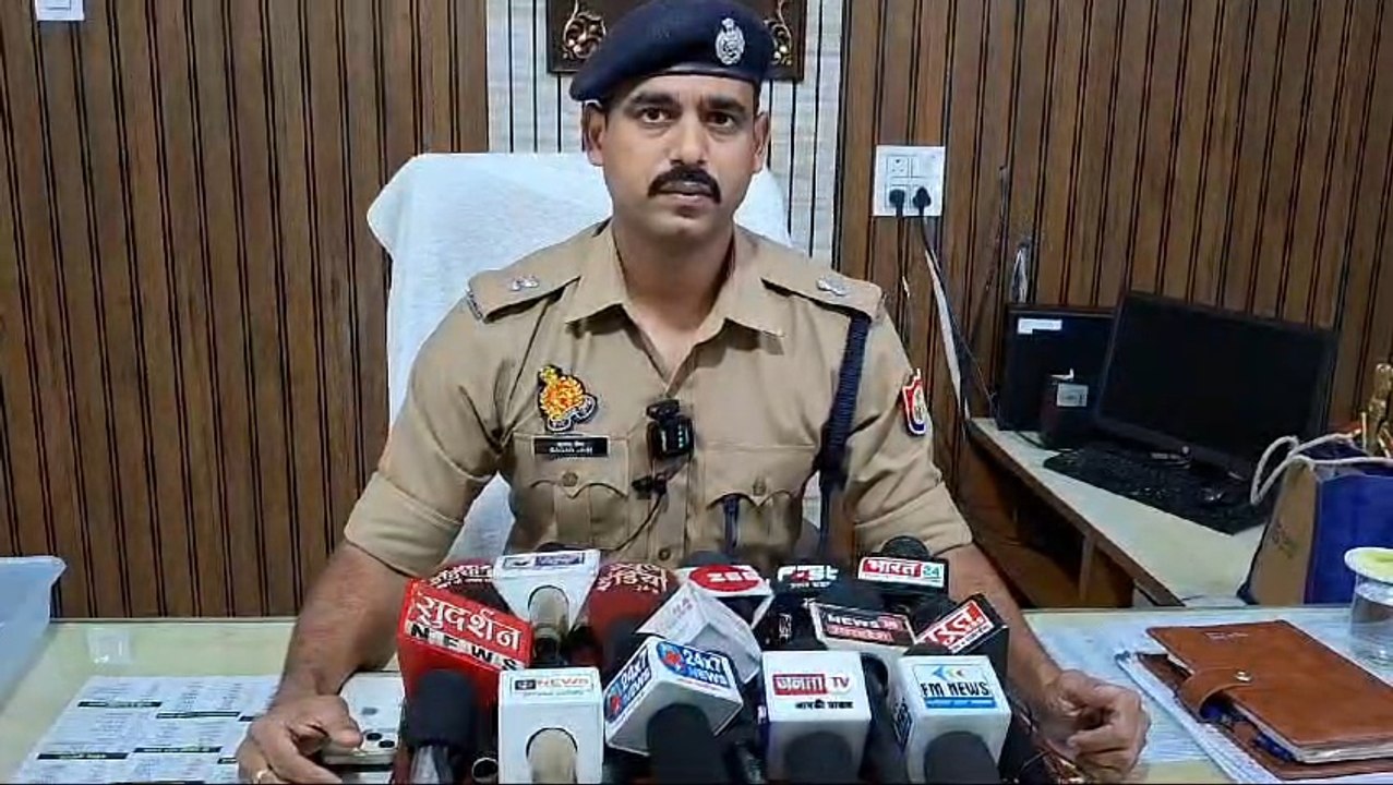सहारनपुर में तमंचे के साथ युवक गिरफ्तार लोगों न...