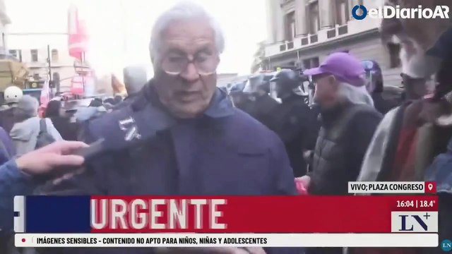 La denuncia de un jubilado que fue reprimido en la marcha frente al Congreso contra el veto de Milei a la reforma jubilatoria