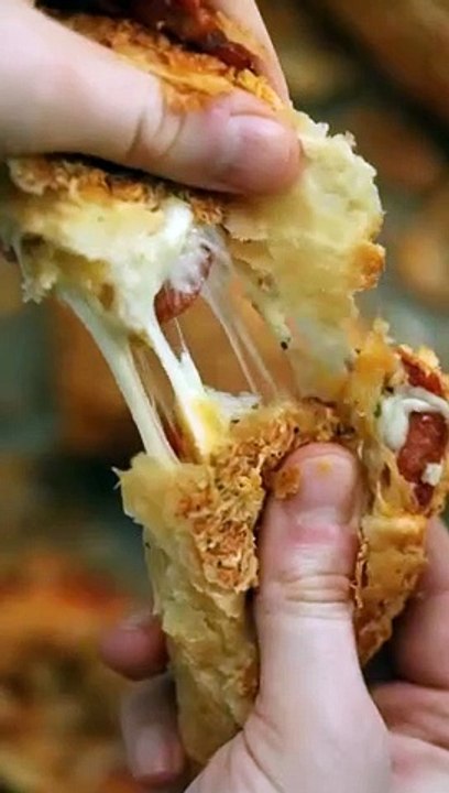 Pepperoni Pizza Pockets