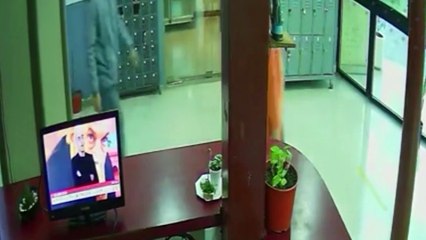 Mirá los videos de la visita de diputados libertarios a Alfredo Astiz