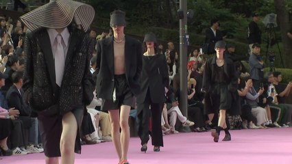 초가을 산책 명소가 화려한 패션쇼 런웨이로 변신 / YTN