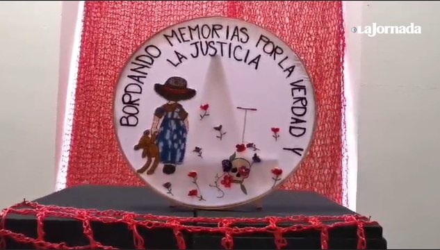 Familiares de desaparecidos instalan exposición de bordados en Zacatecas