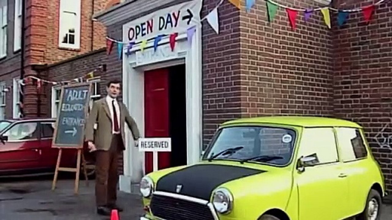 Mr Bean Catches The Trousers Thief! | Mr Bean Official | Funny Clips | Mr Bean