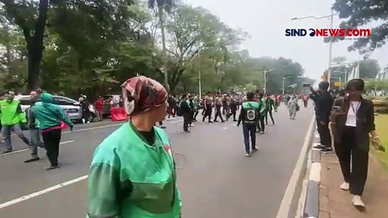 Jalan Medan Merdeka Barat Jakpus Ditutup Jelang Demo Ojol