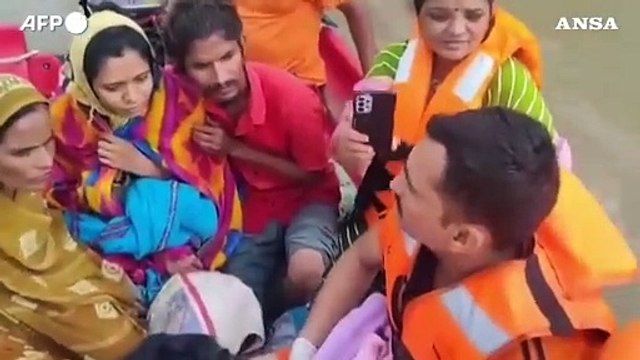 Maltempo in India, in corso le operazioni di soccorso dopo le piogge monsoniche