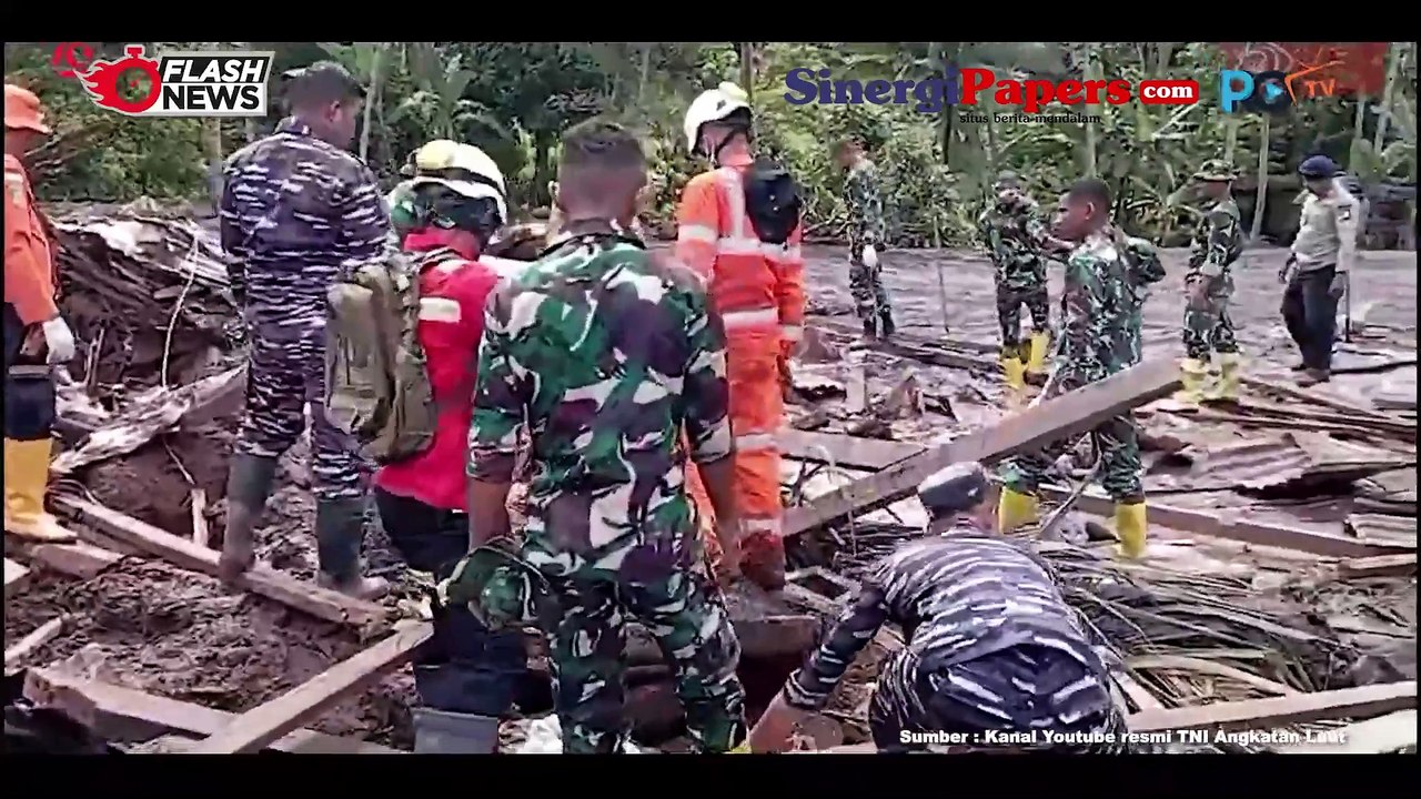 Gerak Cepat TNI AL Dan Tim SAR Gabungan Evakuasi Korban Banjir Bandang Di Ternate