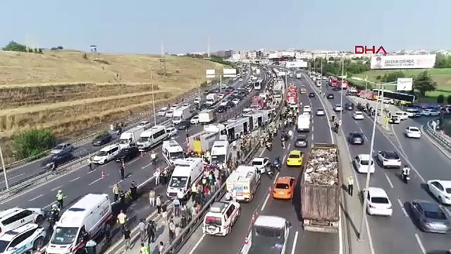 İstanbul'da metrobüs kazası! Yeni görüntüler