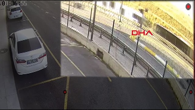 Küçükçekmece'deki metrobüs kazasının güvenlik kamerası görüntüleri ortaya çıktı