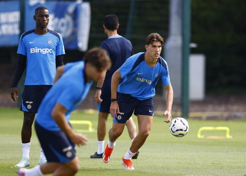 AR OOV CHELSEA 290824