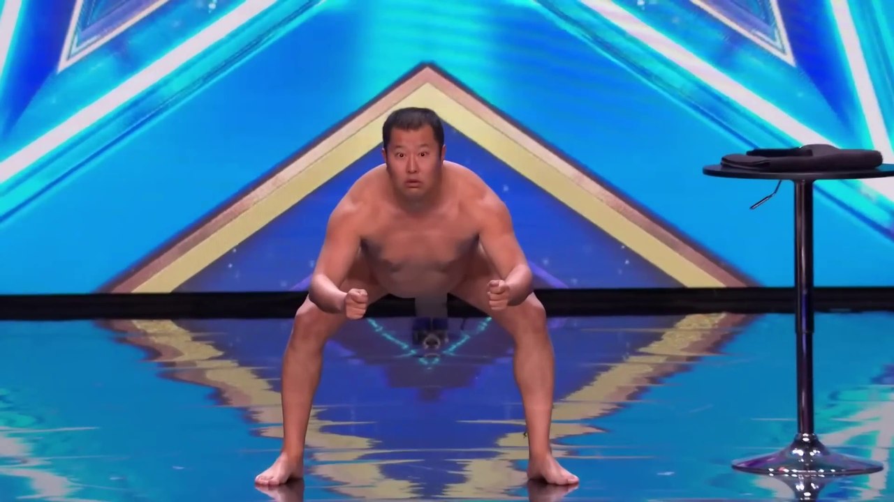 "I'm wearing!" Japanese contestant Tonikaku will make you smile and reassure! | BGT 2024