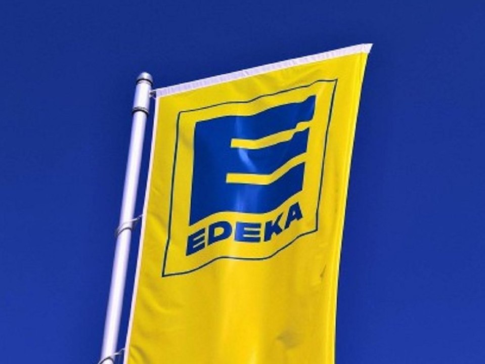 Edeka warnt vor der AfD und blauem Obst