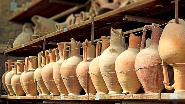 Niño De 4 Años Rompe Un Objeto De 3.500 Años De Antigüedad En Un Museo