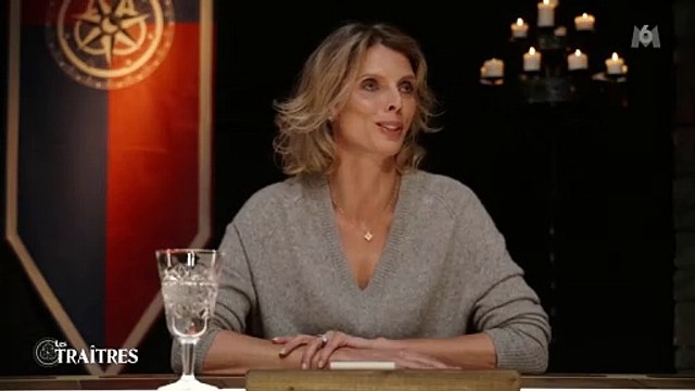 Les Traîtres : Frédérique Bel fond en larmes pour défendre Danielle