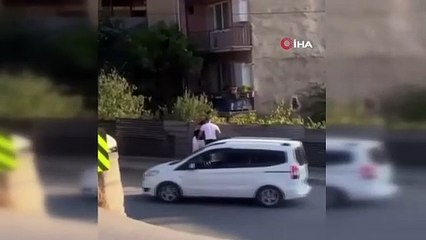 Sokak ortasında darbedilen kadına kimse yardım etmedi