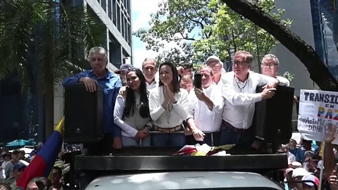 Machado asegura que los militares de Venezuela "saben lo que tienen que hacer en esta hora"