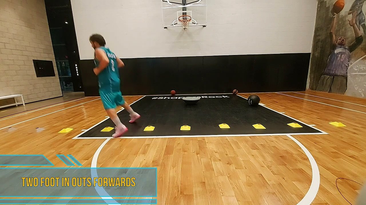 LADDER FOOTWORK WORKOUT FOR FASTER FEET DRILLS HOW TO IMPROVE FOOT ...