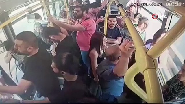 Metrobüs kazası anına ait araç içi görüntüsü ortaya çıktı