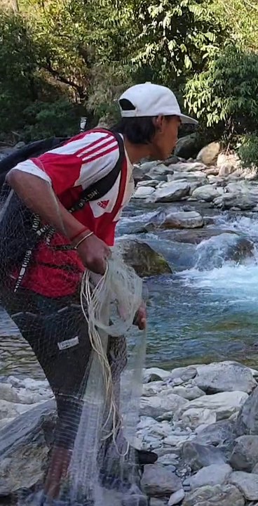 Cast Net Fishing in Nepal | Himalayan Trout Fishing in Nepal | Asala Fishing |